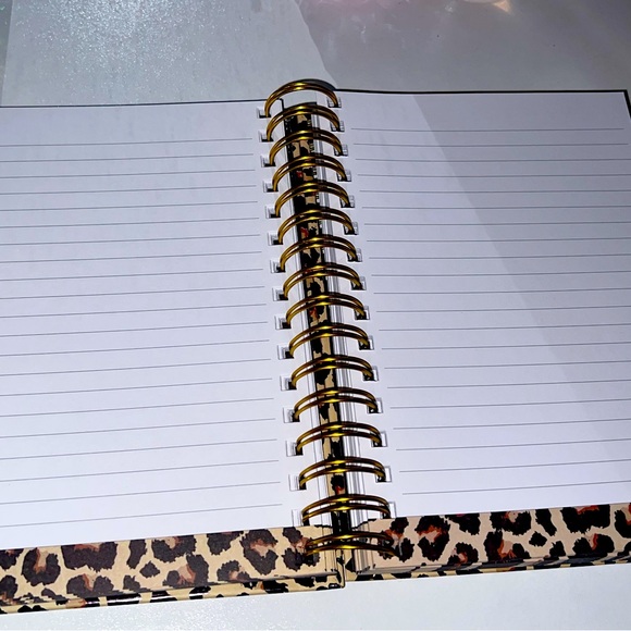 Trendy Cheetah print journal 🐆🤎 🐆 - Picture 2 of 3